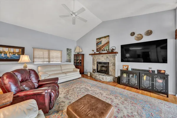 $1,349,999 | 56 Brookside Lane, Moneta, VA 24121