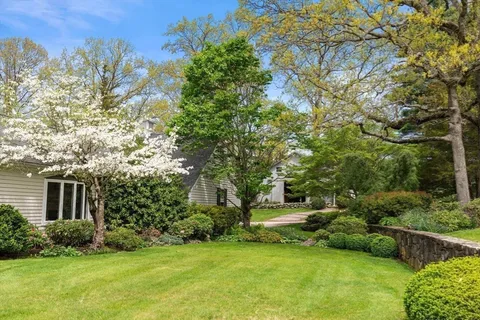 $5,000,000 | 38 Bullard Street, Sherborn, MA 01770