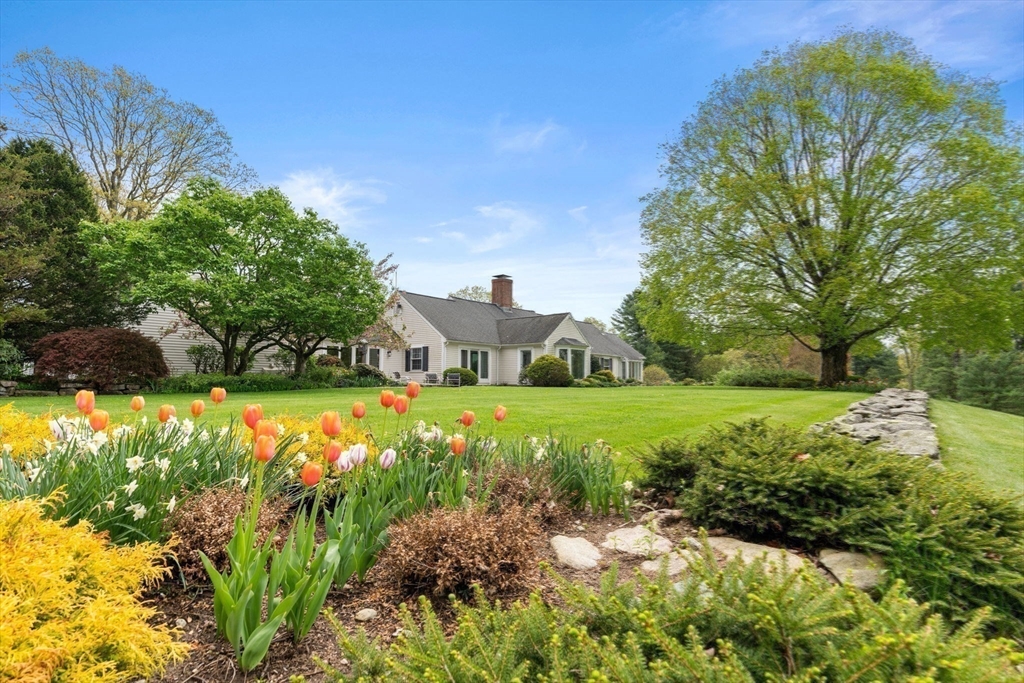 38 Bullard Street Sherborn, MA 01770 - Photo 14 of 42