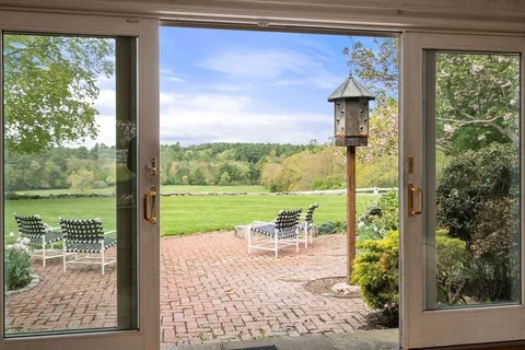 $5,000,000 | 38 Bullard Street, Sherborn, MA 01770