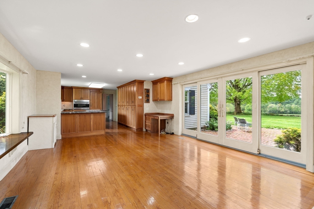 38 Bullard Street Sherborn, MA 01770 - Photo 25 of 42