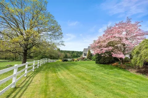 $5,000,000 | 38 Bullard Street, Sherborn, MA 01770