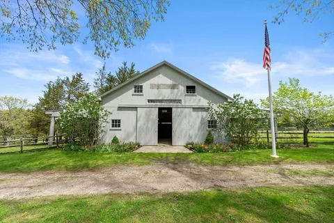 $5,000,000 | 38 Bullard Street, Sherborn, MA 01770