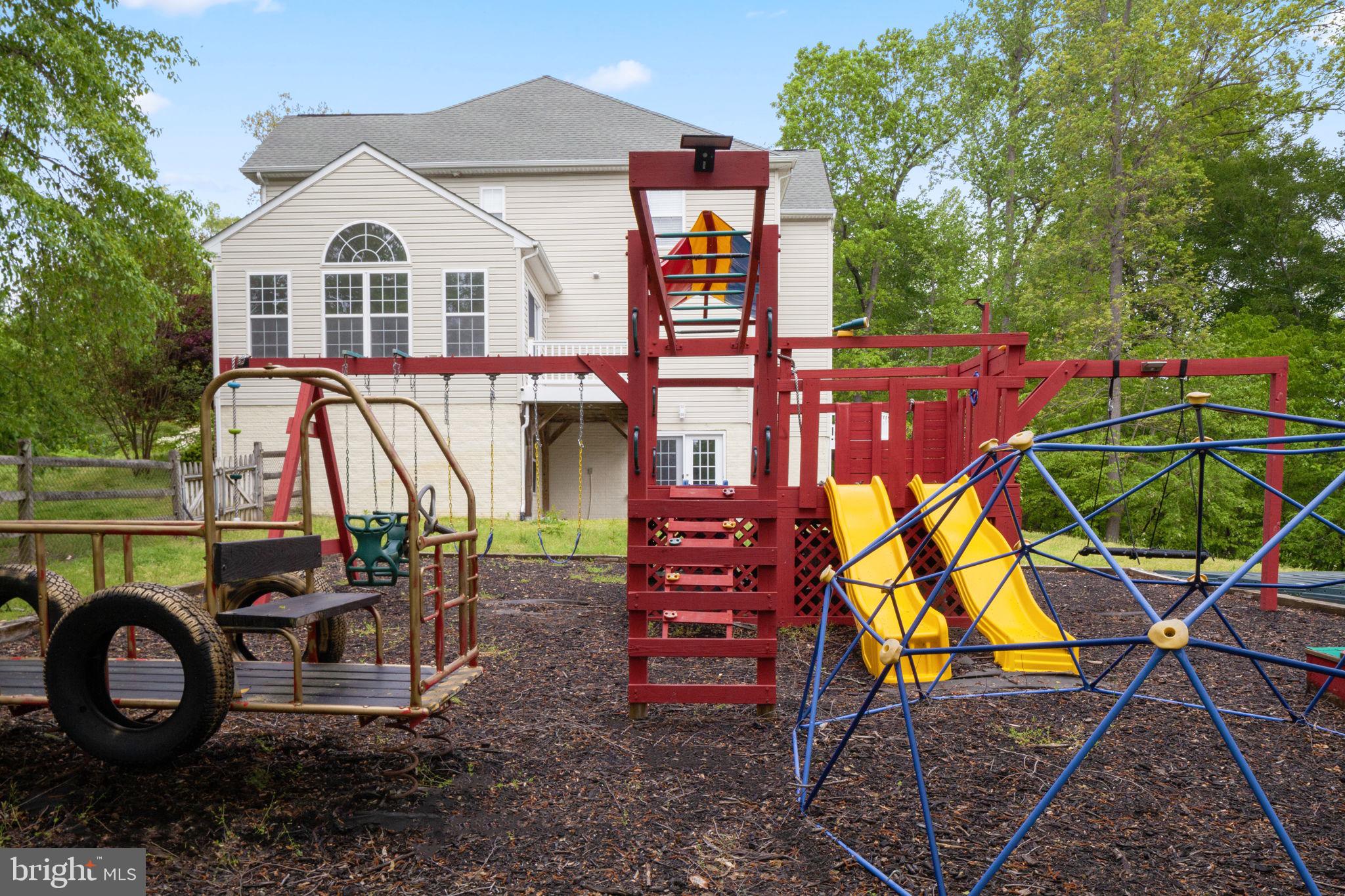 70 Sentinel Ridge Lane Stafford, VA 22554 - Photo 49 of 53 a front view of a house with garden
