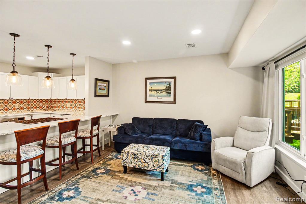 851 Union Street, Unit 40 Milford, MI 48381 - Photo 5 of 17