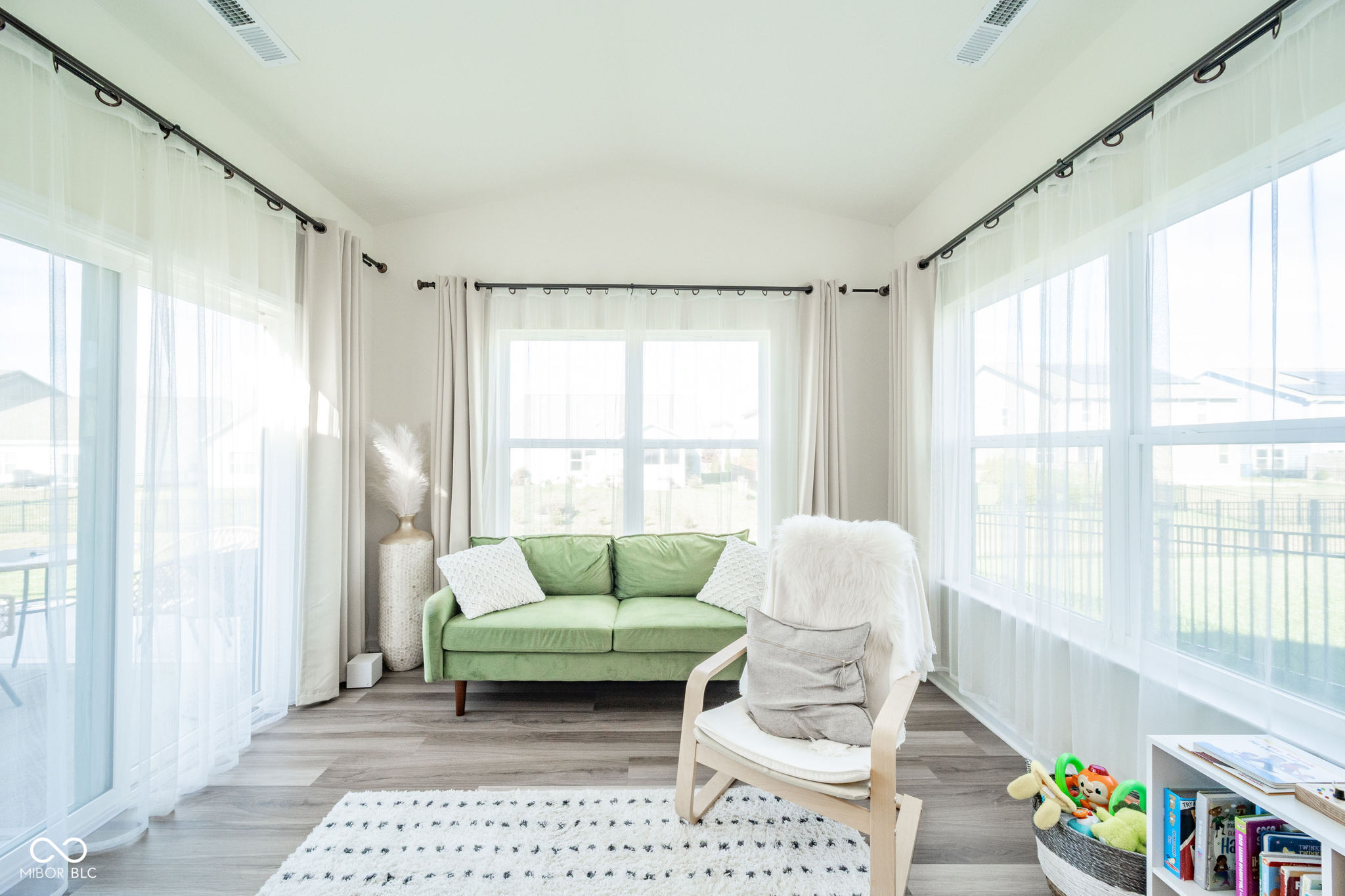 16592 Branham Drive Fishers, IN 46040 - Photo 18 of 34