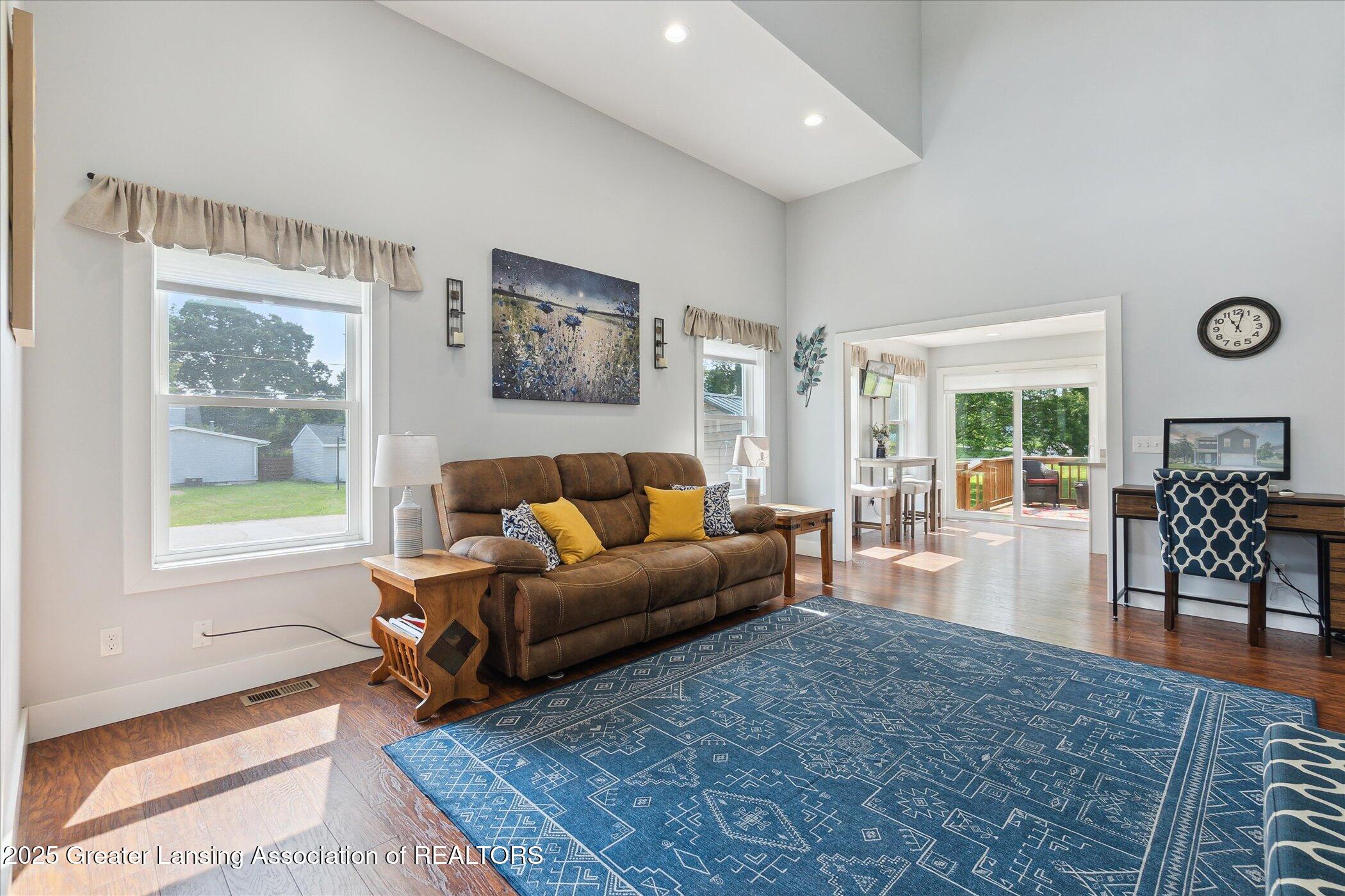 112 East Barber Street Ithaca, MI 48847 - Photo 14 of 41 09-112-E-Barber-St-Ithaca-MI-48847-Windo