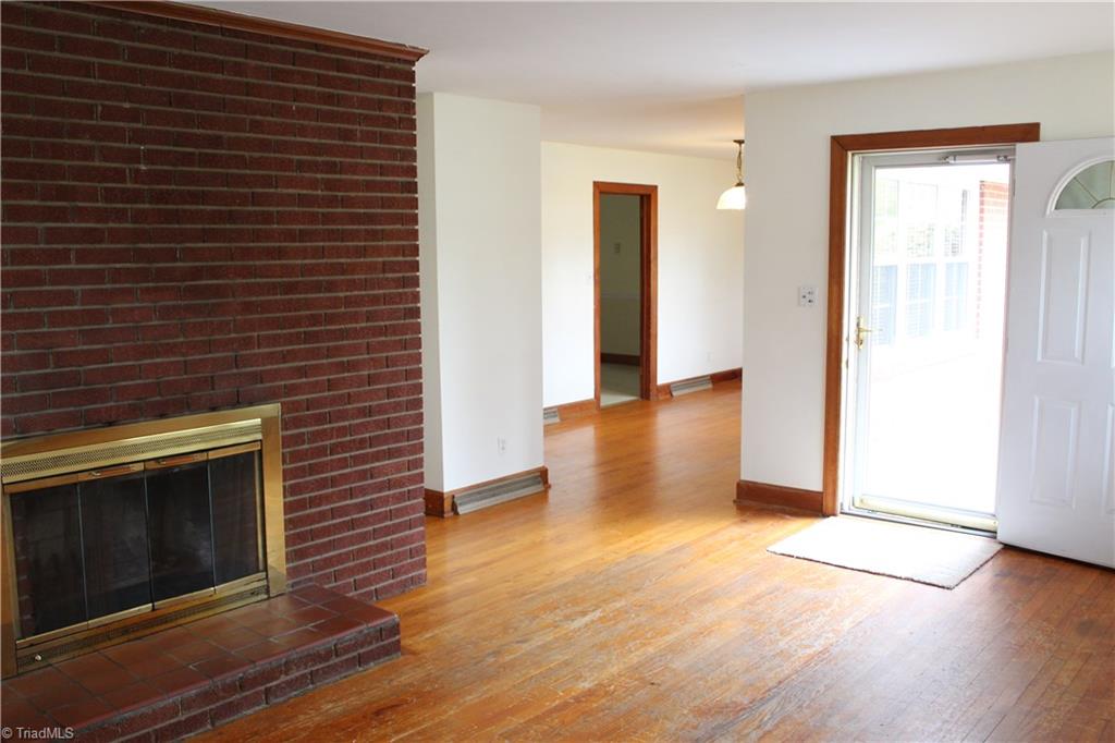 1315 Florida Street High Point, NC 27262 - Photo 5 of 21 Gallery Image 5