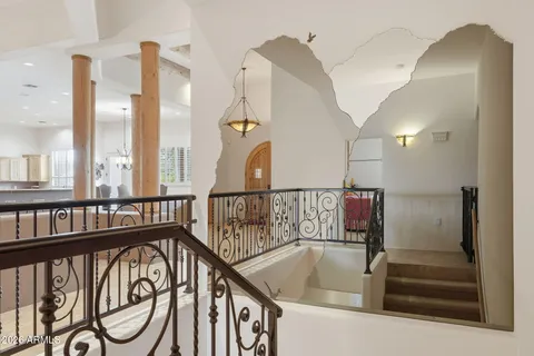 a view of entryway with a front door