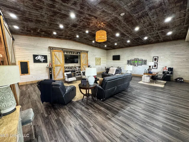 $530,000 | 622 Diamond Ridge Road, Clarksdale, MS 38614