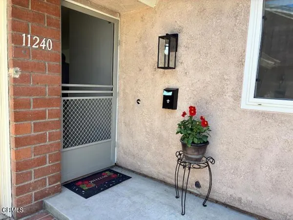 $515,000 | 11240 Village 11, Camarillo, CA 93012