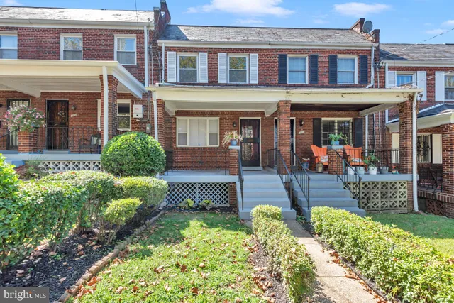 $560,000 | 1527 Montana Avenue Northeast, Washington, DC 20018