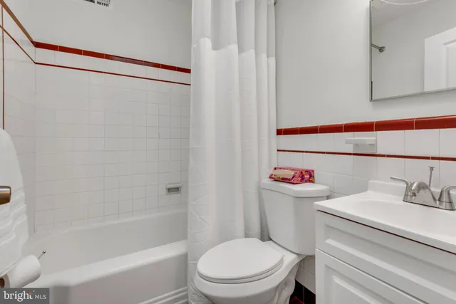 $560,000 | 1527 Montana Avenue Northeast, Washington, DC 20018