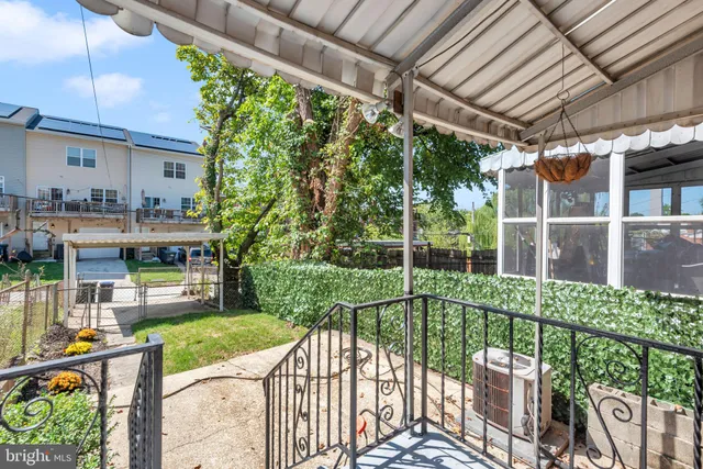 $560,000 | 1527 Montana Avenue Northeast, Washington, DC 20018