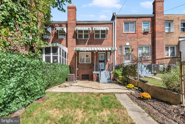 $560,000 | 1527 Montana Avenue Northeast, Washington, DC 20018