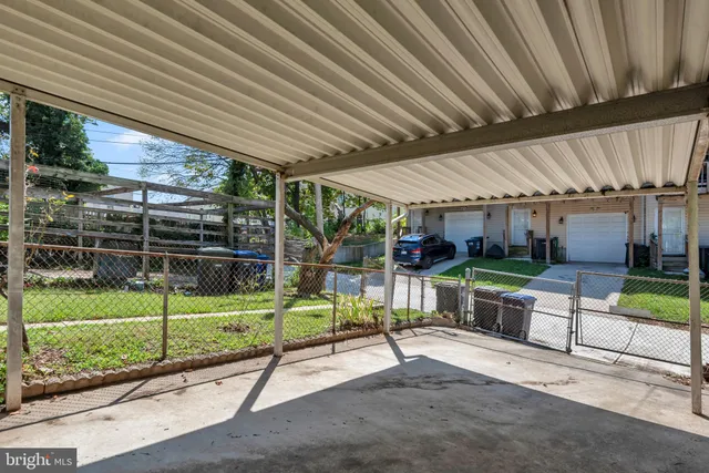 $560,000 | 1527 Montana Avenue Northeast, Washington, DC 20018