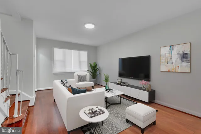 $560,000 | 1527 Montana Avenue Northeast, Washington, DC 20018