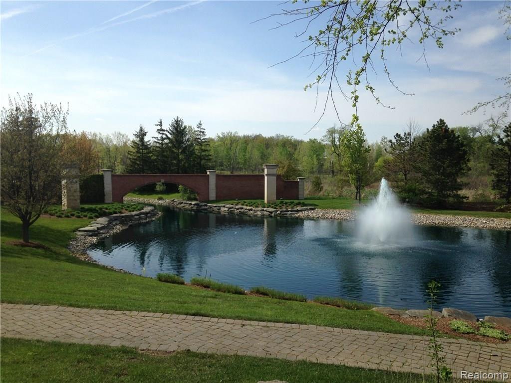 5695 Sovereign Drive Rochester, MI 48306 - Photo 37 of 39 IMG_2668.JPG