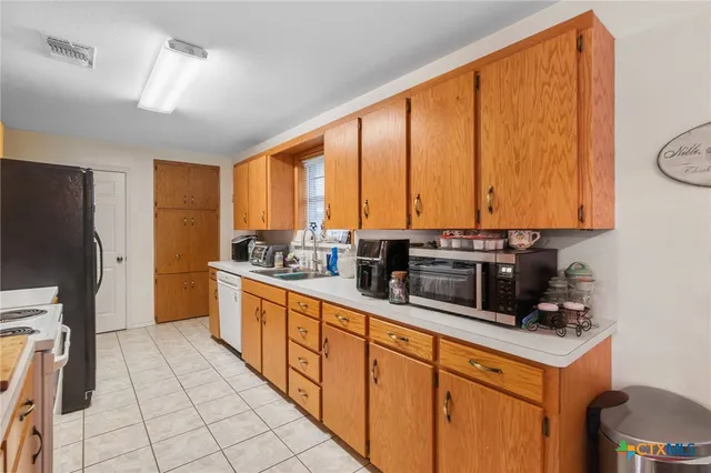 $229,000 | 374-376 Navidad Street, Vanderbilt, TX 77991