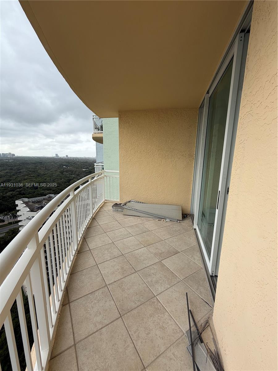 2475 Brickell Avenue, Unit 2007 Miami, FL 33129 - Photo 23 of 25