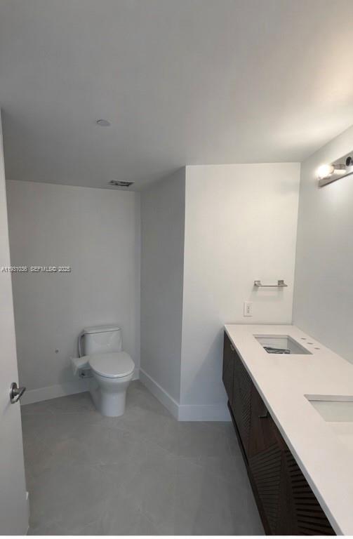 2475 Brickell Avenue, Unit 2007 Miami, FL 33129 - Photo 8 of 25