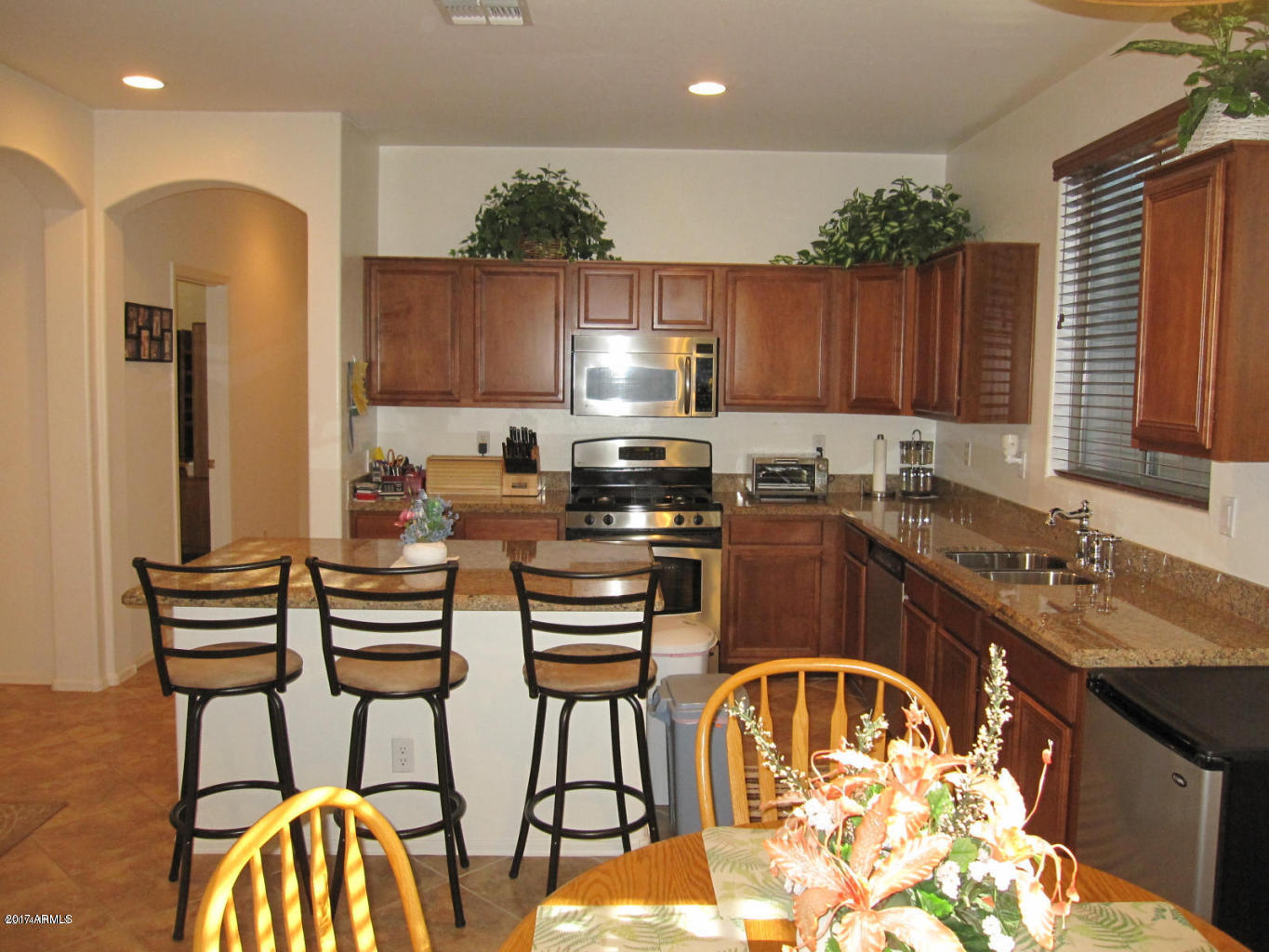 14128 West Bloomfield Road Surprise, AZ 85379 - Photo 7 of 27 20160108165550020624000000-o