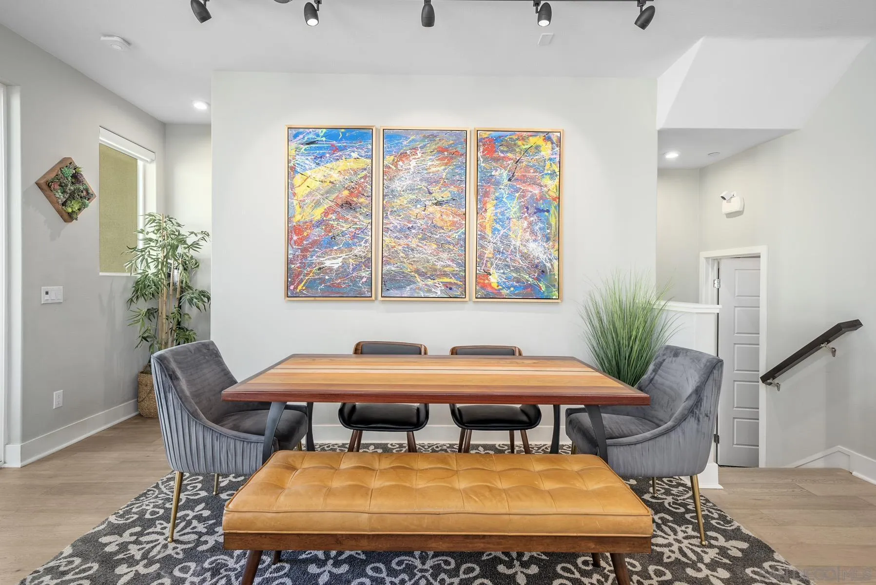 2854 Avella Circle San Diego, CA 92108 - Photo 7 of 31 a room with furniture and window