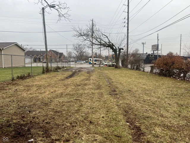 $925 | 2974 North Denny Street, Indianapolis, IN 46218