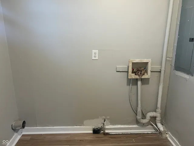 $925 | 2974 North Denny Street, Indianapolis, IN 46218