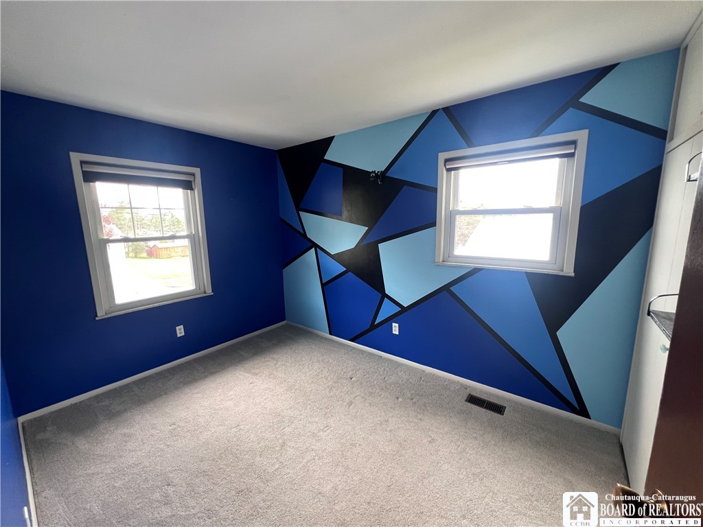 137 Midgley Street Jamestown, NY 14701 - Photo 17 of 31