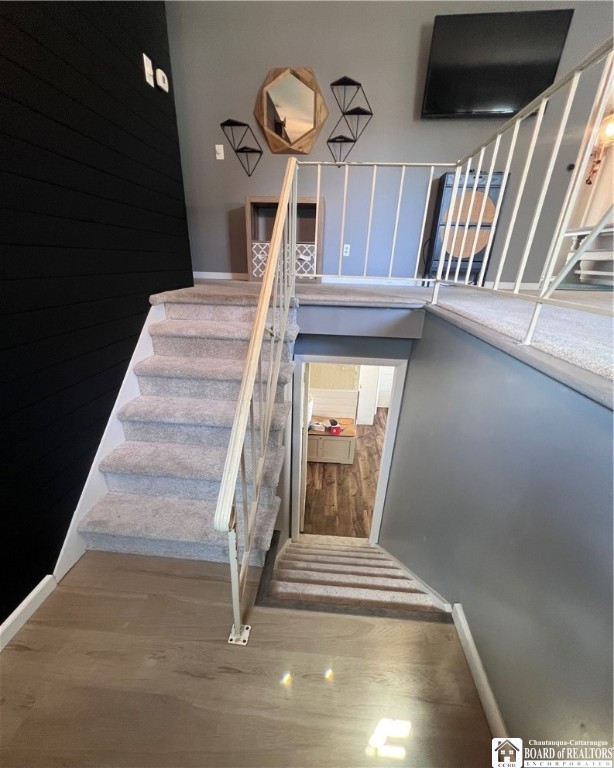 137 Midgley Street Jamestown, NY 14701 - Photo 8 of 31