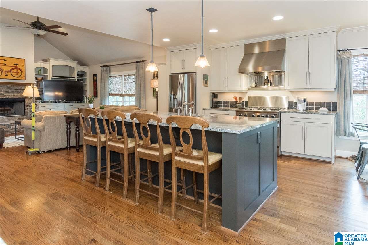 1729 Kensington Road Birmingham, AL 35209 - Photo 13 of 39