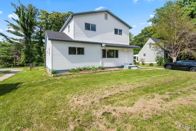 $185,000 | 6005 North Belt West, Belleville, IL 62223