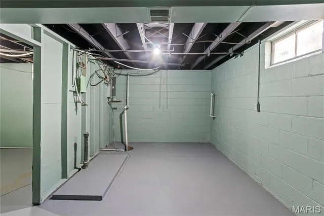 $185,000 | 6005 North Belt West, Belleville, IL 62223