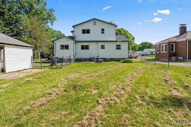 $185,000 | 6005 North Belt West, Belleville, IL 62223