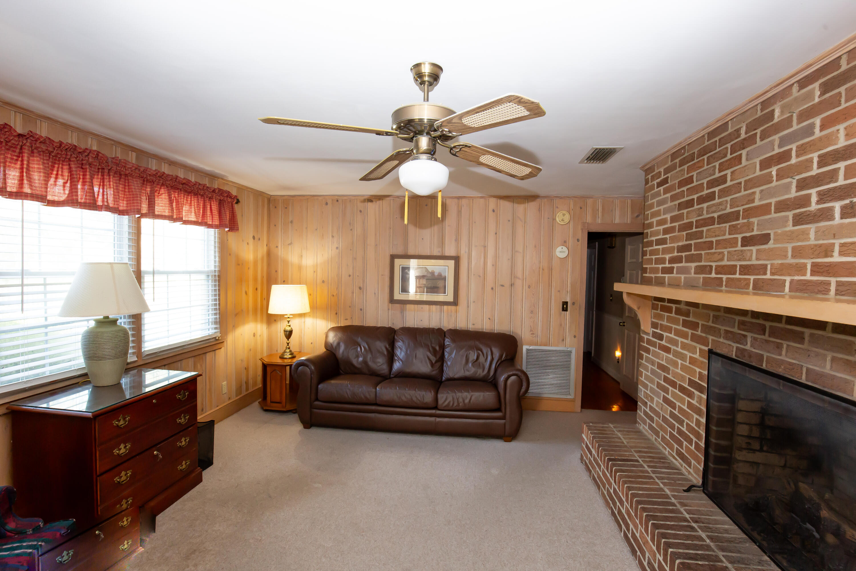 360 Pine Street Bamberg, SC 29003 - Photo 8 of 34
