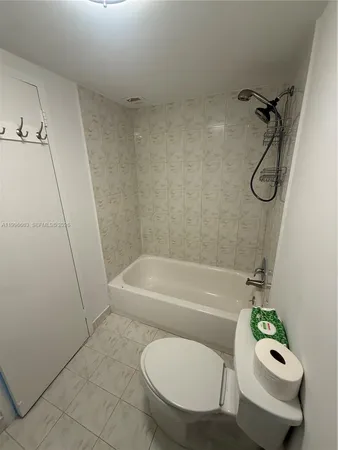 $1,900 | 17560 Atlantic Boulevard, Unit 302, Sunny Isles Beach, FL 33160