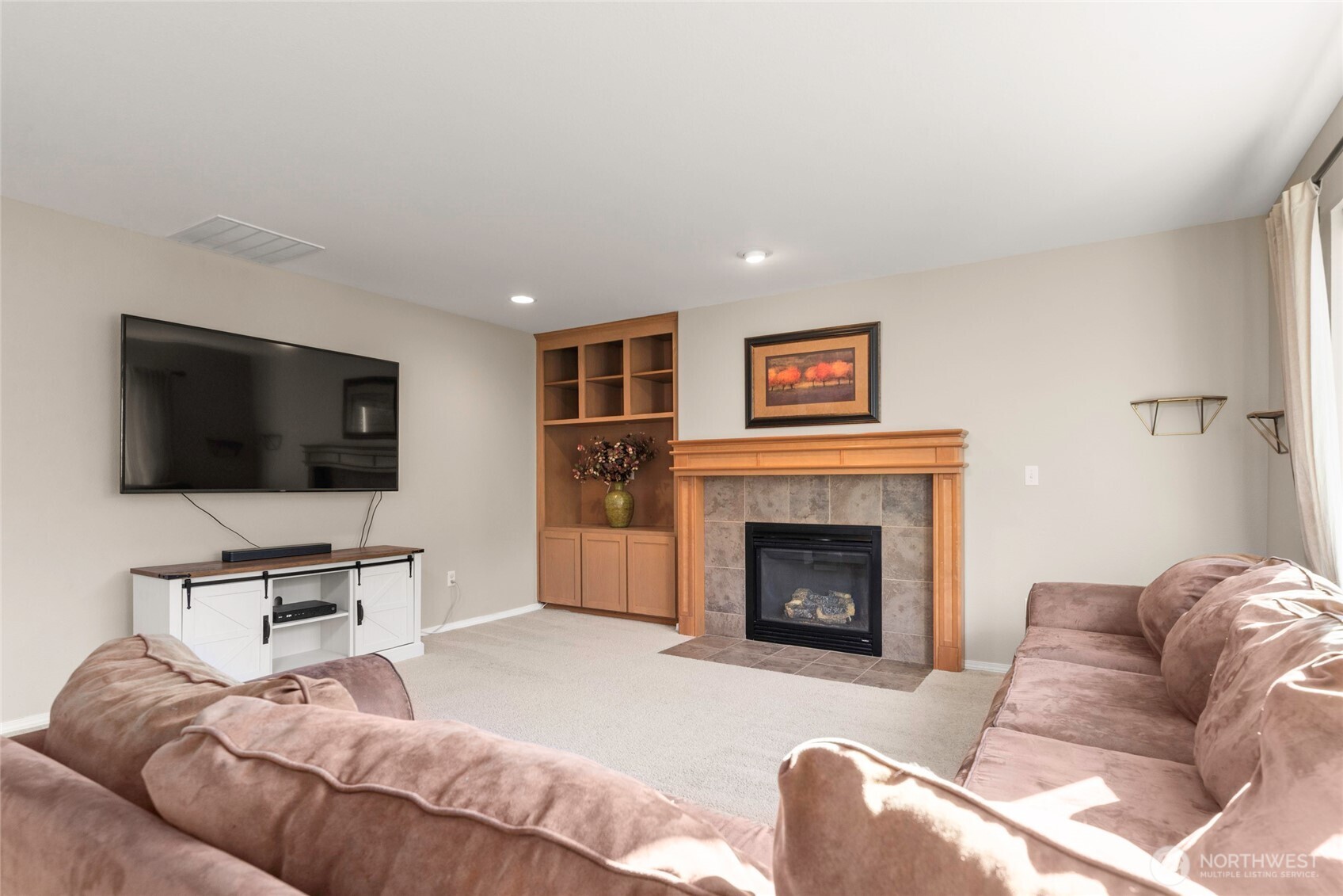 6955 Inlay Street Southeast Lacey, WA 98513 - Photo 8 of 29 Gallery Image 8