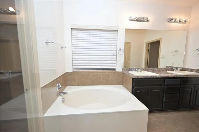 $2,395 | 2908 Bahar Drive, Arlington, TX 76010