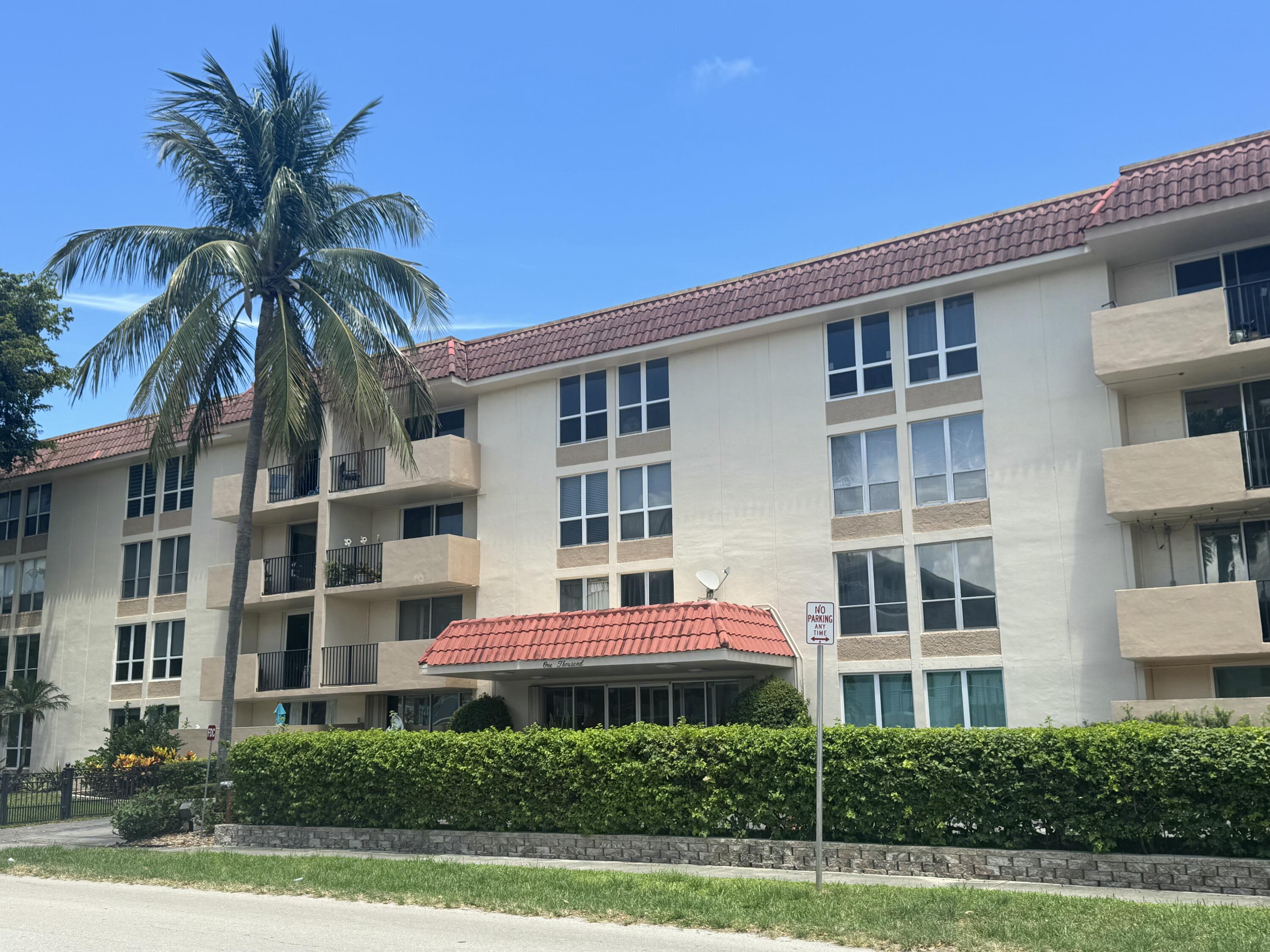1000 Spanish River Road, Unit 3B Boca Raton, FL 33432 - Photo 1 of 24 Boca View