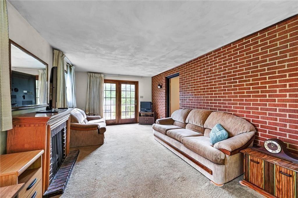 2975 Leechburg Road Pittsburgh, PA 15239 - Photo 11 of 22 Gallery Image 11