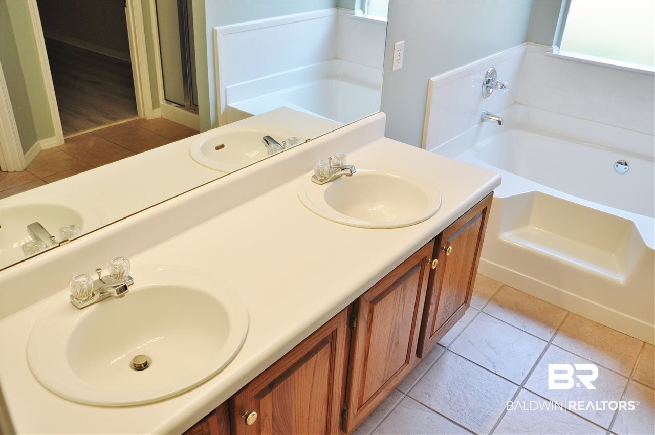 7090 Highpointe Place West Daphne, AL 36527 - Photo 23 of 42 Double vanity