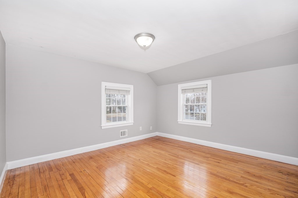 18 Larch Road Wellesley, MA 02482 - Photo 12 of 29