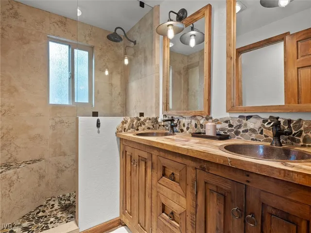 $785,000 | 700 College Drive, Unit 2, Incline Village, NV 89451