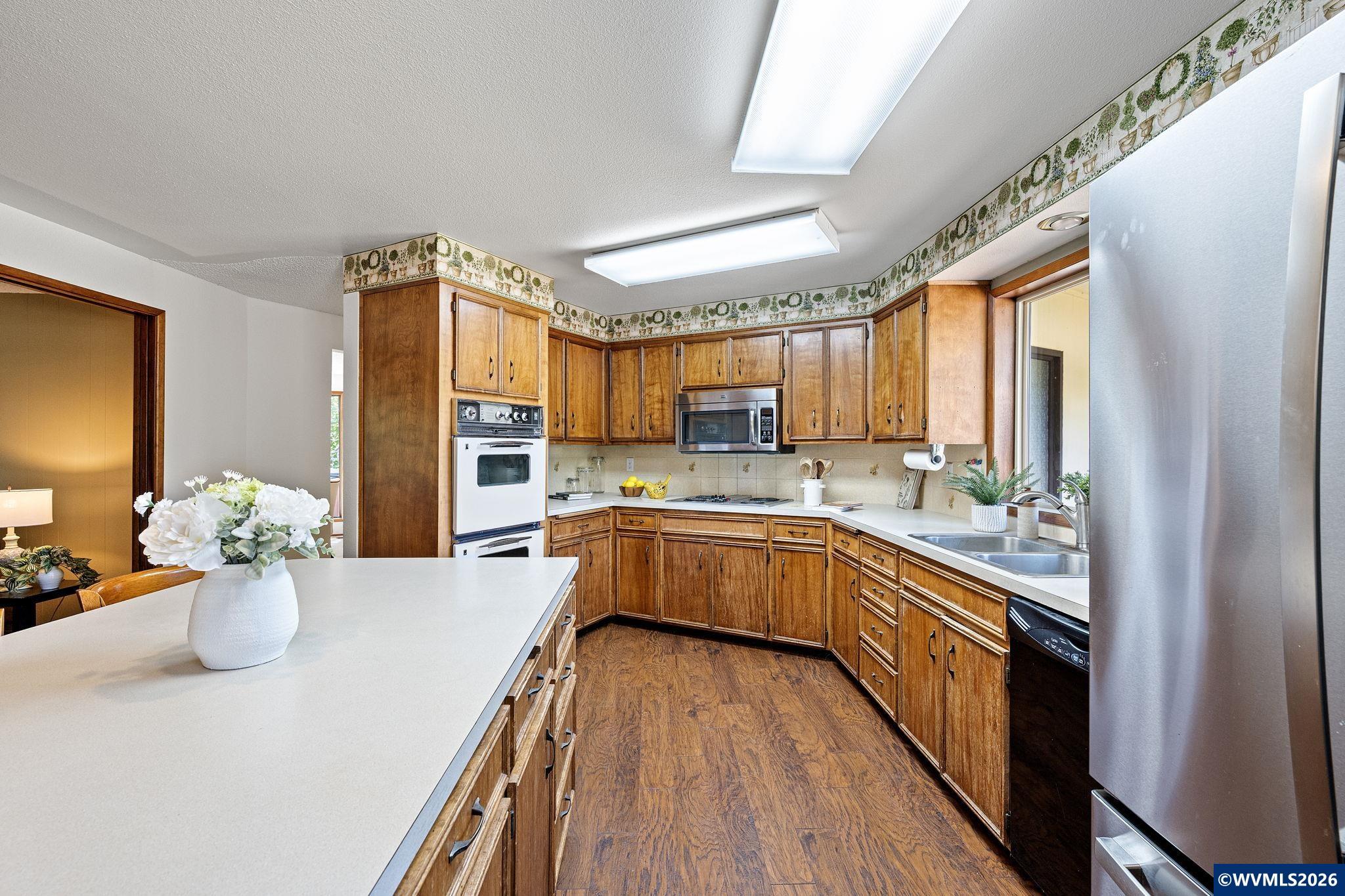 90402 Marcola Road Springfield, OR 97478 - Photo 15 of 41 Gallery Image 15