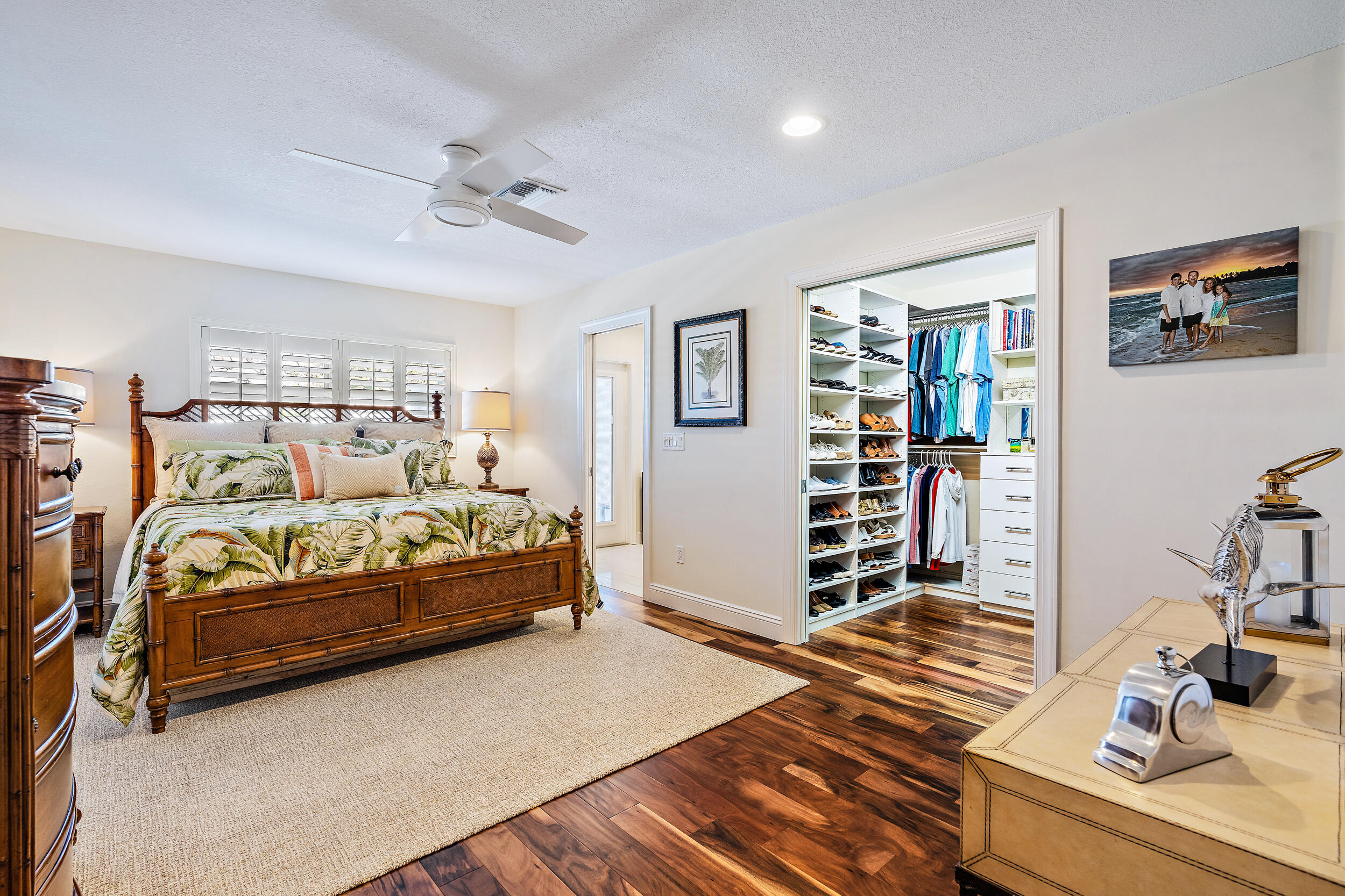 2521 Northeast 35th Street Lighthouse Point, FL 33064 - Photo 13 of 65 Master Suite
