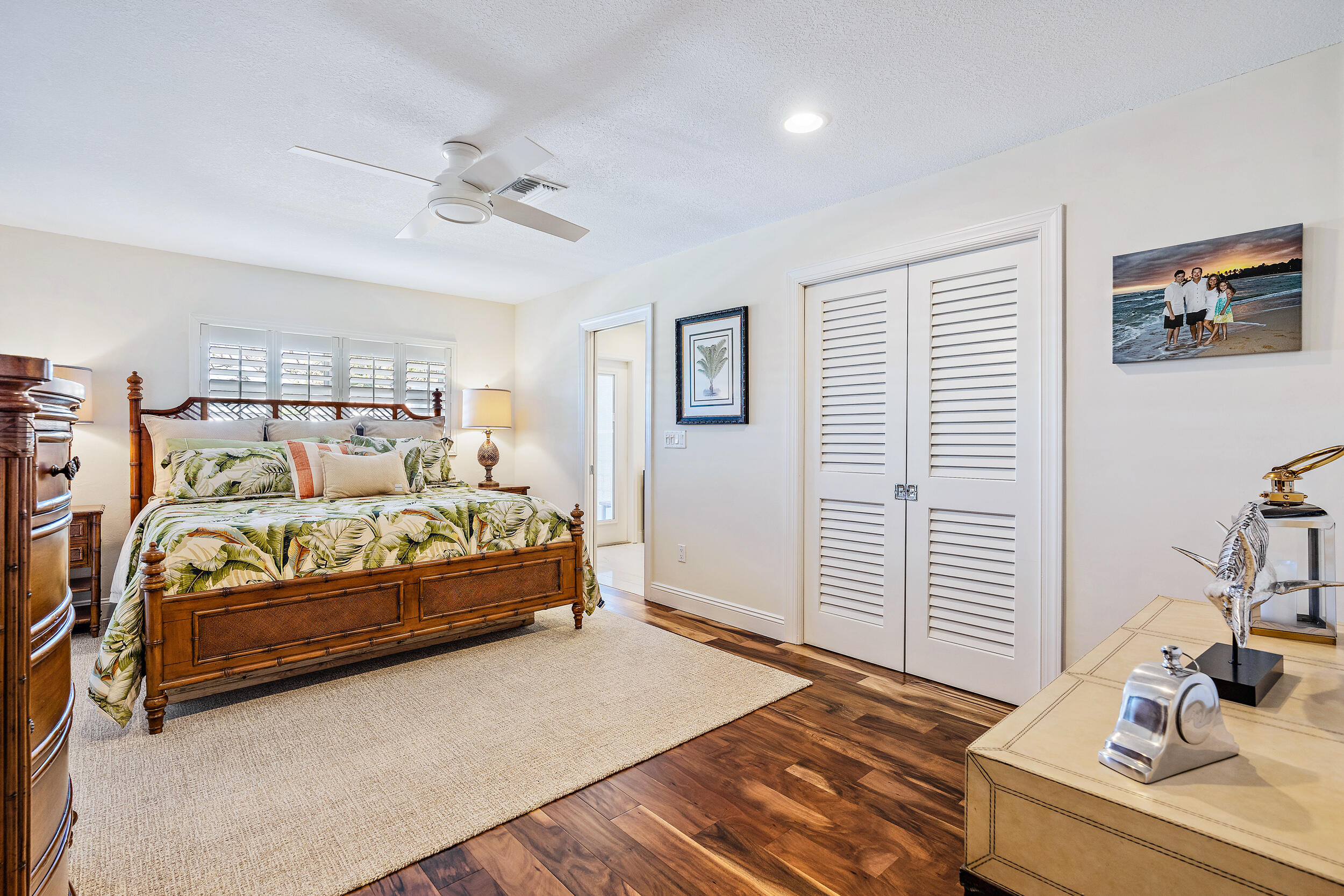 2521 Northeast 35th Street Lighthouse Point, FL 33064 - Photo 14 of 65 Master Suite