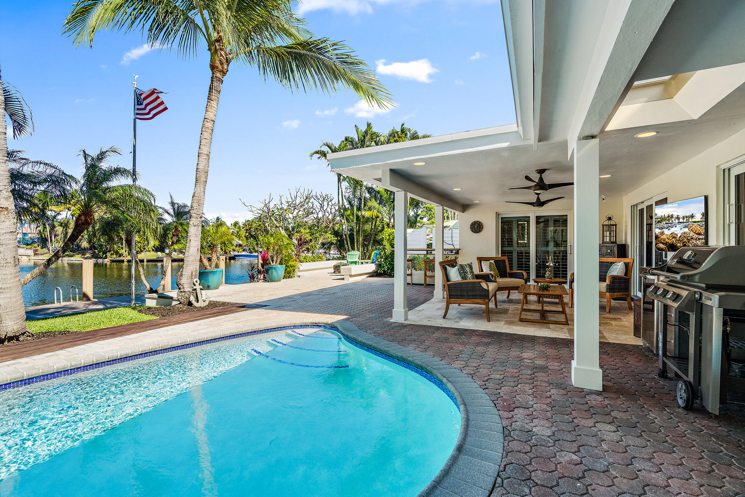 2521 Northeast 35th Street Lighthouse Point, FL 33064 - Photo 36 of 65 Pool and Covered Patio