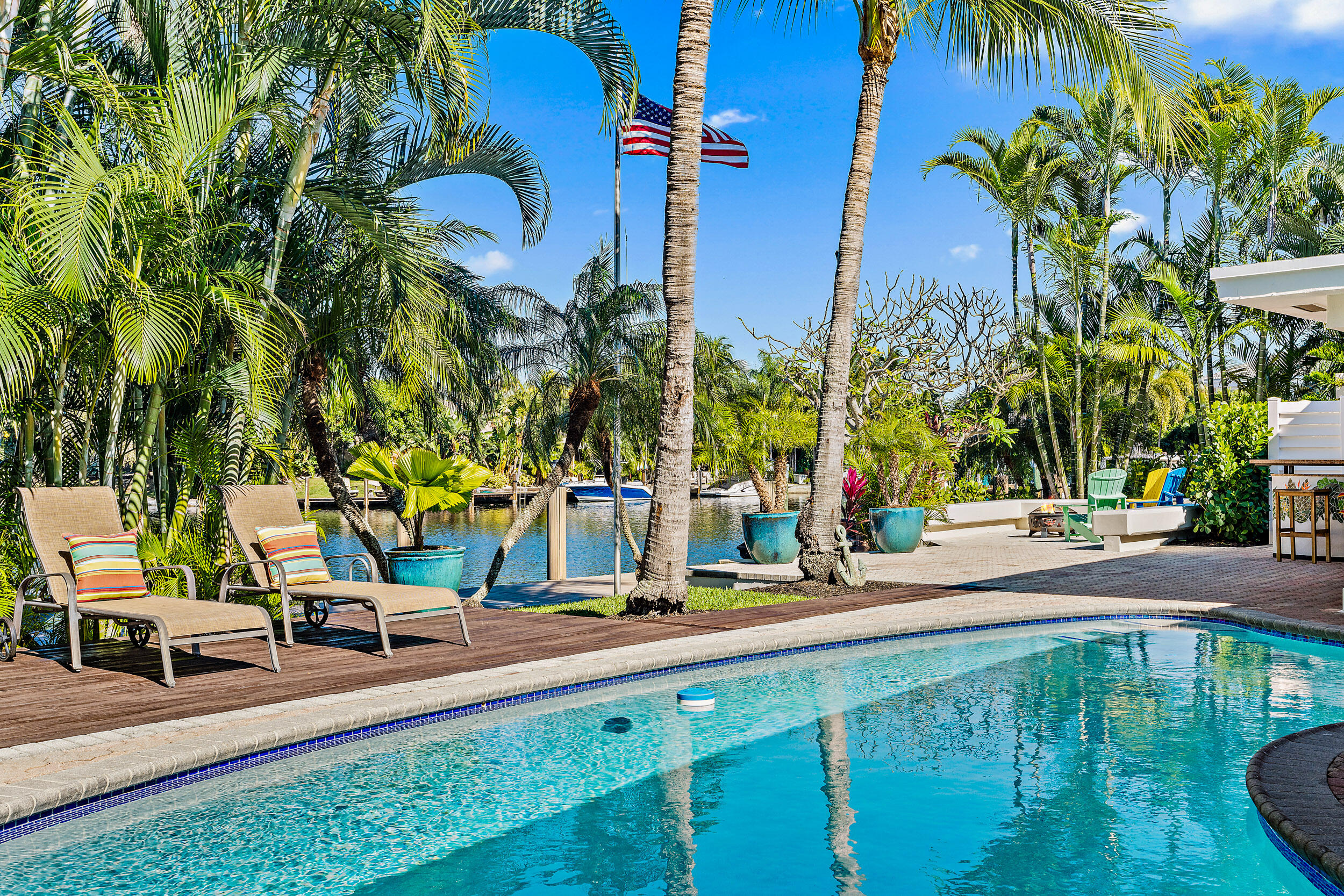 2521 Northeast 35th Street Lighthouse Point, FL 33064 - Photo 37 of 65 Pool