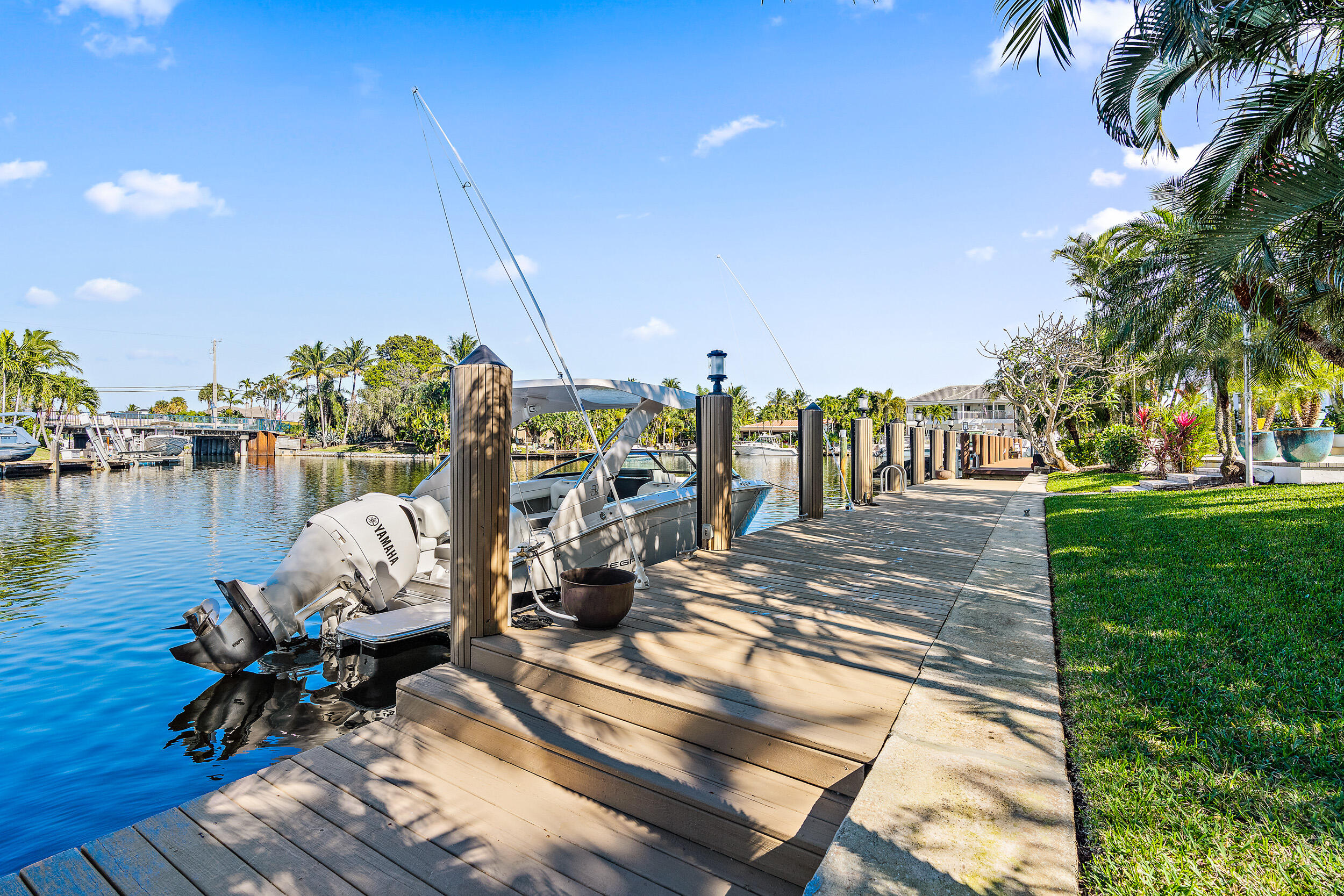 2521 Northeast 35th Street Lighthouse Point, FL 33064 - Photo 40 of 65 Dock